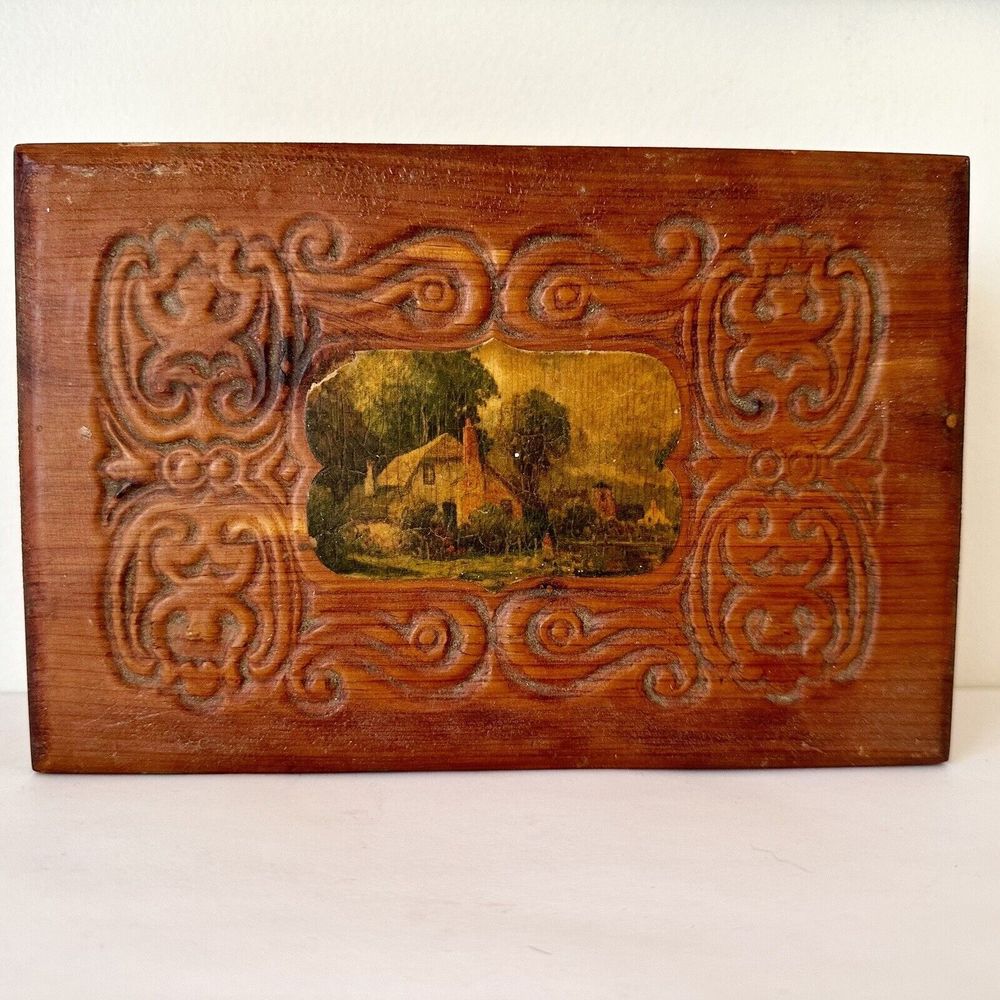 Vintage Carved Wood Jewelry‎ Footed Box Scene Picture Hinged Lid